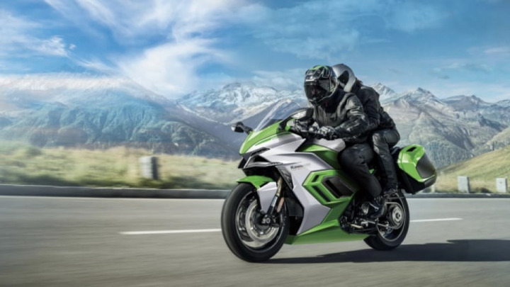 Kawasaki Is Going All-Electric by 2035 and will bring 10 electric bikes on the market by 2025.