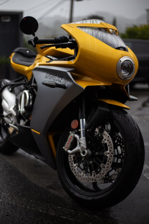 Although I'm a stickler for the traditional red color, the Superveloce in yellow looks awesome!