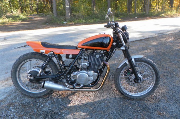 CAFE RACER - This Yamaha SR400 has had a colourful past over the last 40  years. The latest of which was at the hands of @blackcyclesaustralia where  it's been turned into a