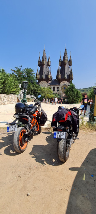 Bulgaria - Ravadinovo Castle