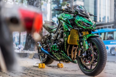 Sick Kawasaki Z1000