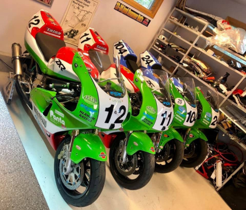 4 Kawasaki ZXR750R 1991-1993 race bikes