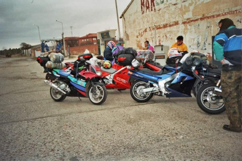 Let's go back in time... 1997. Neither rain, nor cold, nor snow could stop us ...