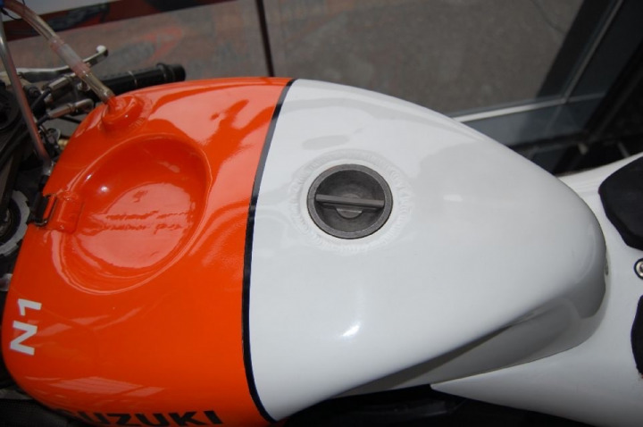 Noriyasu Numata #12 Suzuki RGV250 Noriyasu Numata #12 Suzuki RGV250