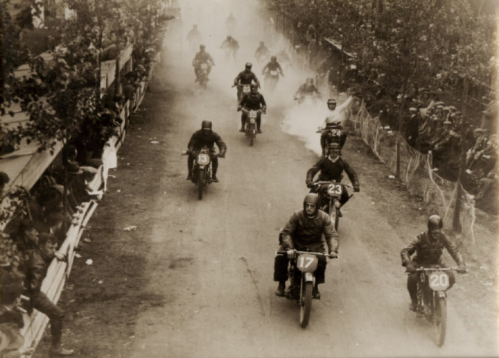1926 Isle of Man TT. Race #15 "Guzzi Incident".