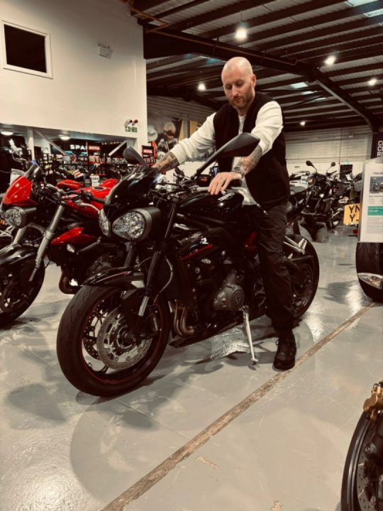 A wonderful day out to meet friend and go bike shopping for his first bike