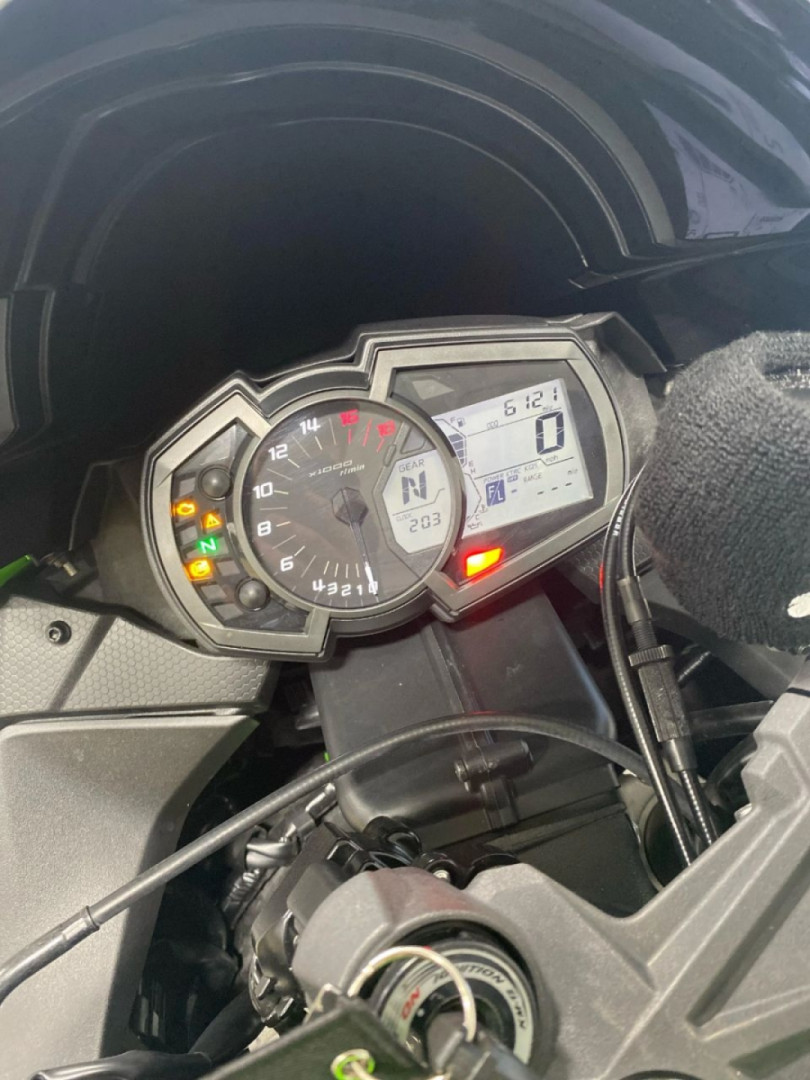 How do reset my dash on zx6r?