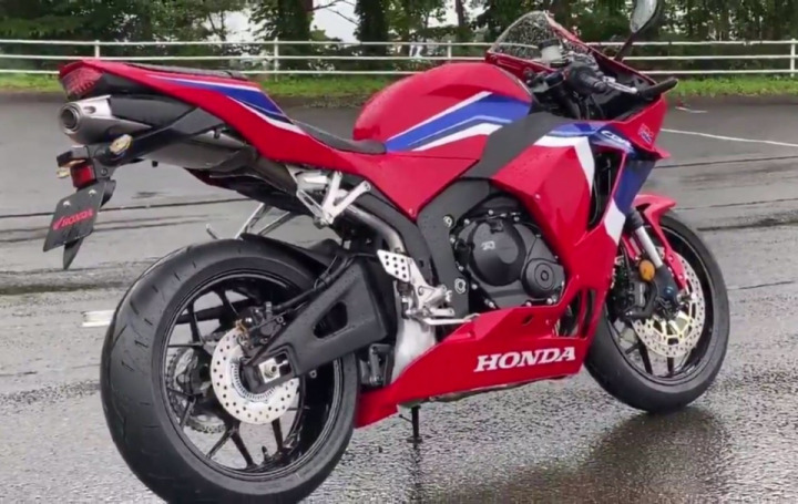 New CBR600RR, unfortunately it's not coming to Europe, is that a shame? 