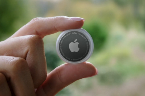 Anyone using Apple's Airtag on their moto, to track it in the event the moto is stolen?