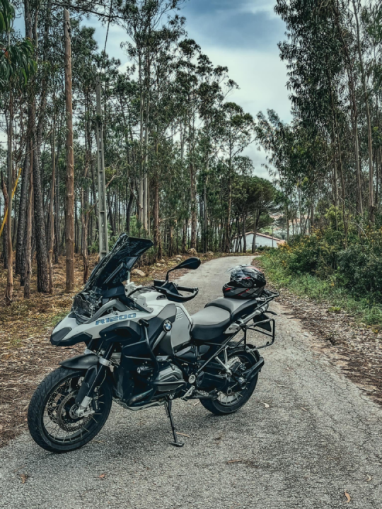 White sure is a great colour in the 1200GSA