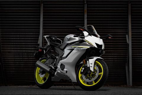 New 2017 R6 Photoshoot