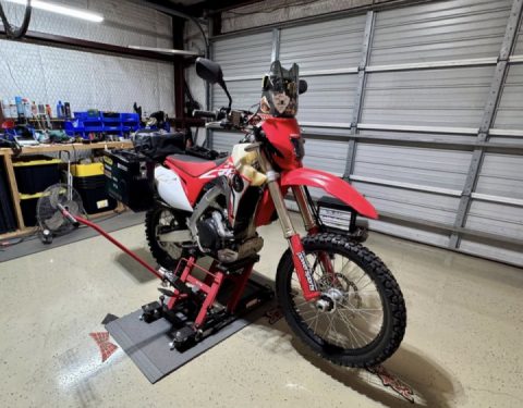 One of the CRF 450L’s Super powers, Adventure Mode! We be trippin!