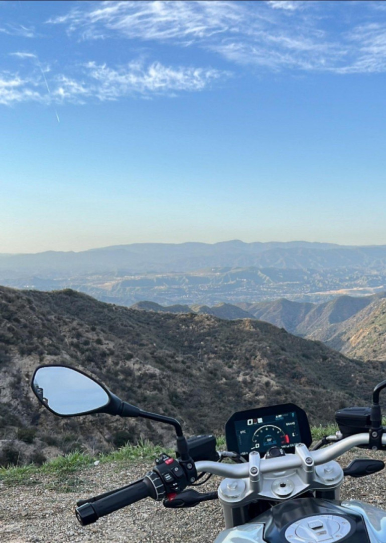 Gorgeous day at the top of Tujunga in Los Angeles