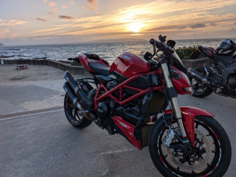 A short evening trip with friends