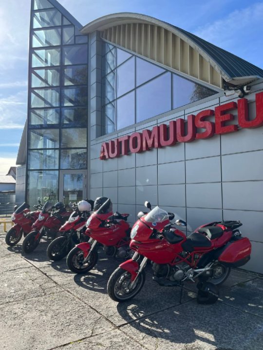 Meet & Ride