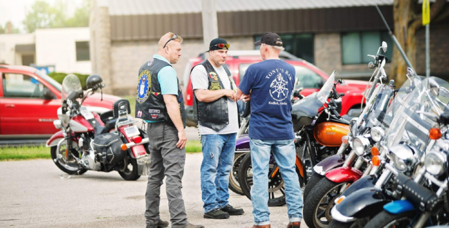 Nash Brothers Market Bike Night