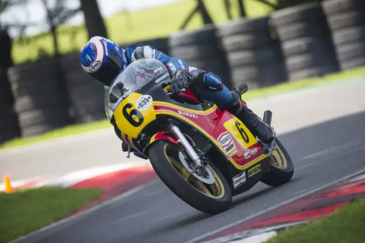 Suzuki Live at Cadwell Park