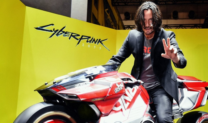 Keanu Reeves and his Yaiba Kusanagi bike at Cyberpunk 2077 Kusanagi at TGS 2019