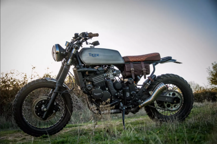 Custom Triumph Tiger 900 by Nomade Cycles