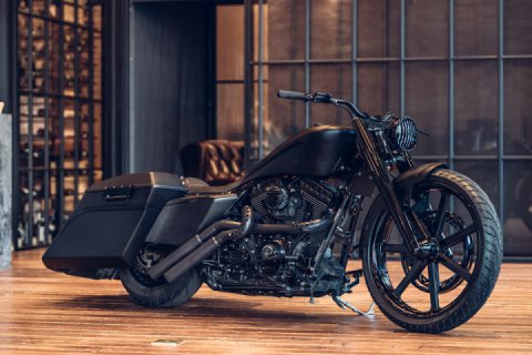 Noir King bagger by Rough Crafts