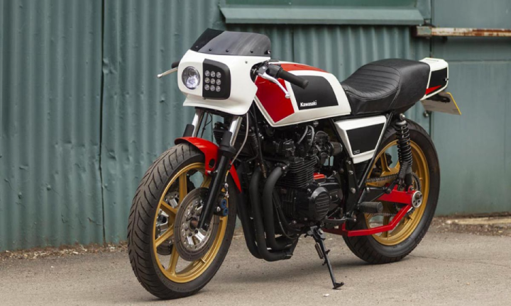 Custom Kawasaki GPZ550 by a graphic designer named Nigel Cripps