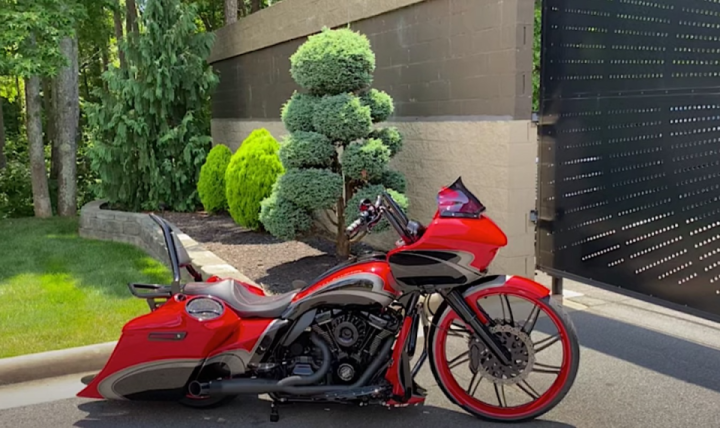 Red SCC Harley-Davidson CVO Road Glide Was Someone’s $73K Steal, Must Have Been the Sound