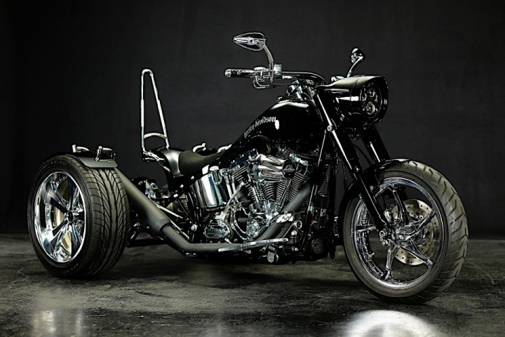 Harley-Davidson Goth Opera Is a Fat Boy Gone Trike and Mad
