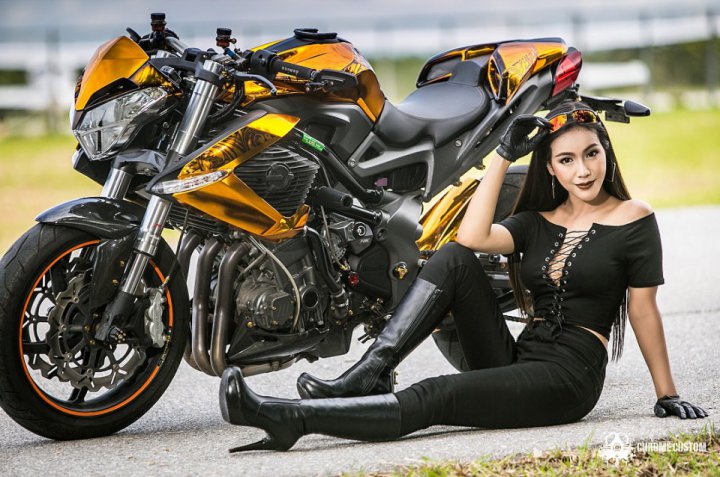 Women Riders Now motorcycling