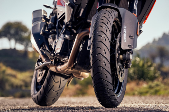 Metzeler Tourance Next 2: Sport Touring Motorcycle Tires