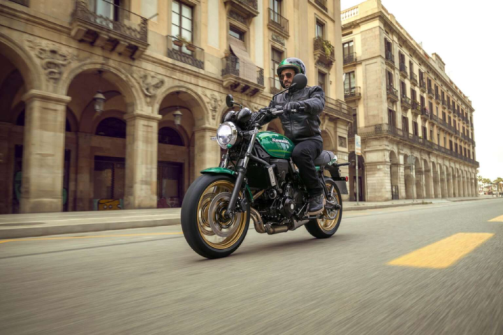 Is Kawasaki working on a retro styled Z400 RS too?