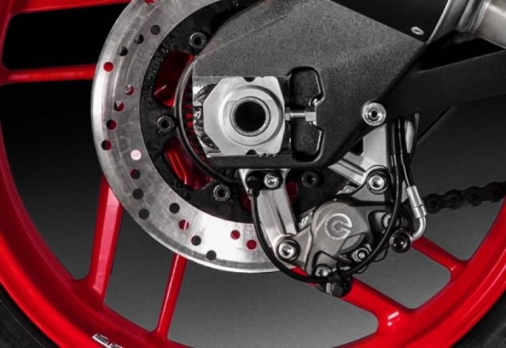 Panigale Ducati / Hypermotard 2018 recalled due to the rear pads Brembo