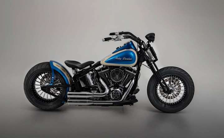Harley-Davidson Fat Feather Is a Retro-Styled, Beautiful Contradiction in Terms