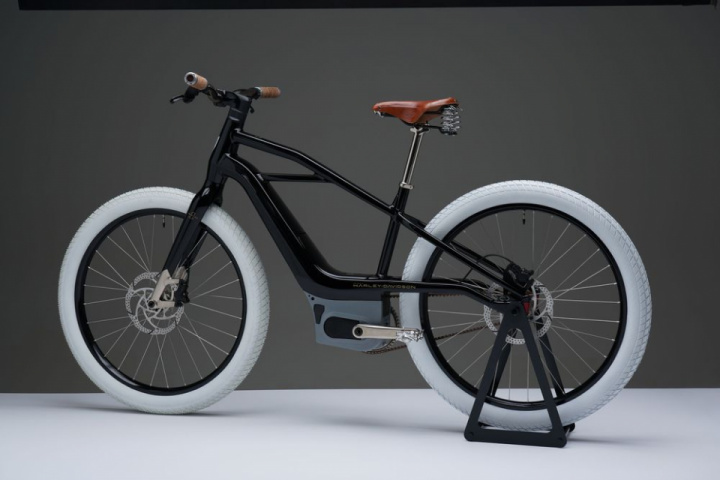 New Harley-Davidson Serial 1 Electric Bicycle Revealed With Mid-Mounted Motor