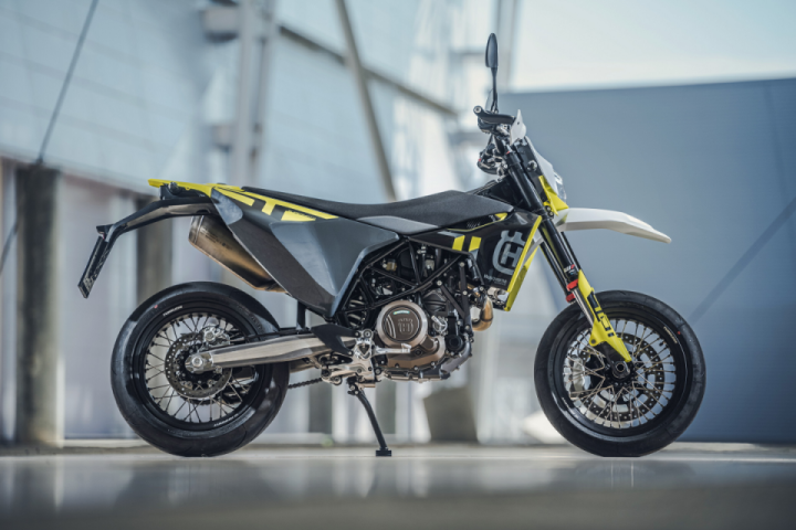 Husqvarna’s New 701 Supermoto Delivers High Performance on Any Terrain