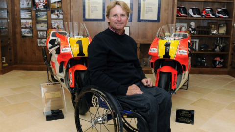 Wayne Rainey: Paralysed champion back on racing bike after 30 years