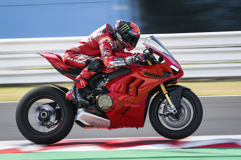 2022 Ducati Panigale V4 Revealed With… 1.5 HP Increase in Power, But That's Not the Point