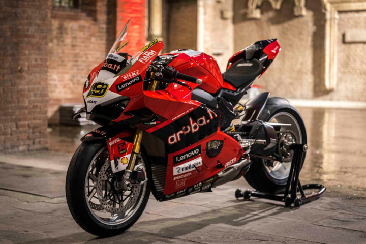 Ducati Sold All 520 Units Of Race Replicas Panigale V4 S In Just A Few Hours
