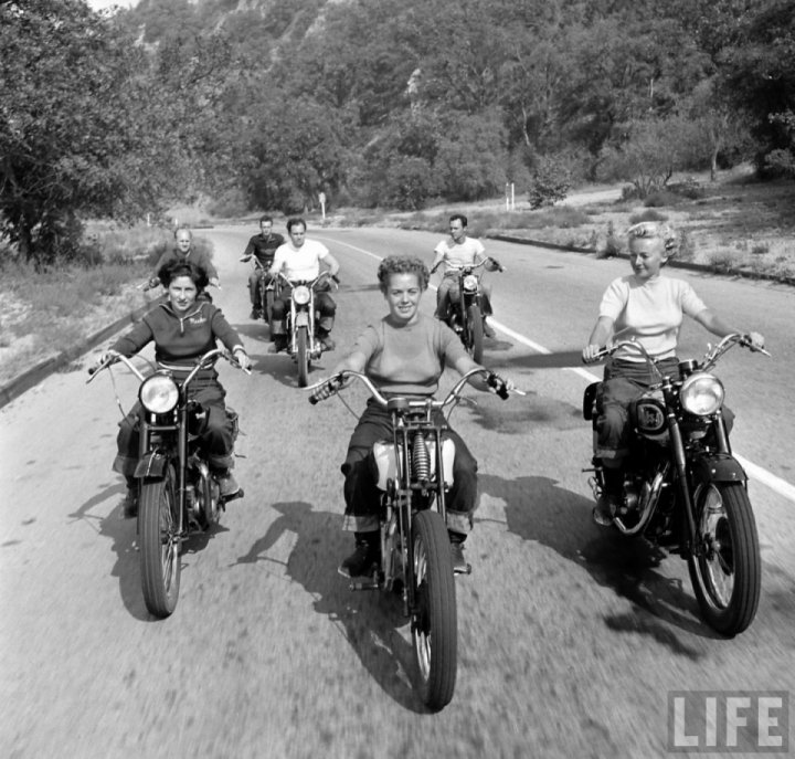 Fascinating Photos of Female Motorcyclists From 1949