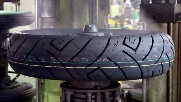 Process of Making Motorcycle Tires. Korean Tire Factory - YouTube