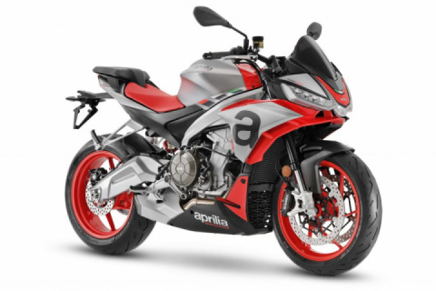 Aprilia debuts its long-awaited Tuono 660 naked bike for 2021