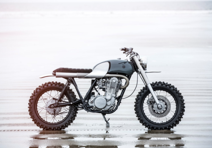 Scrambled Yamaha SR500 Has Bucketloads of Custom Elegance, Calls Itself Type 7X