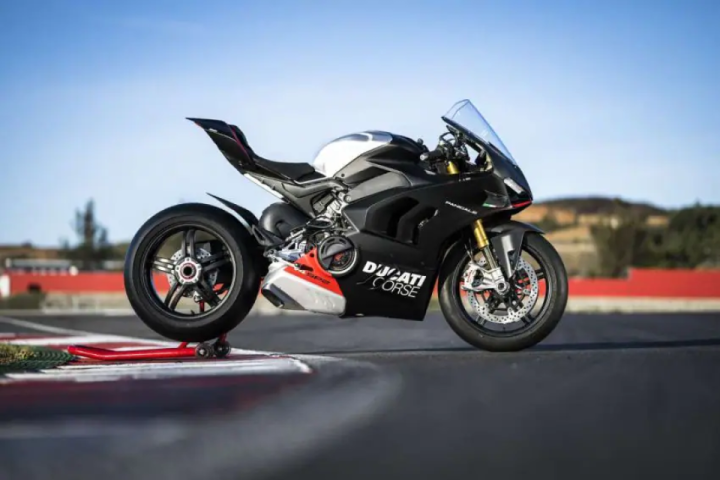 2022 Ducati Panigale V4 SP2