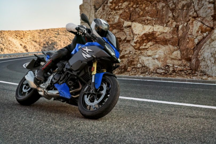 BMW reveals 2023 F900 XR adventure bike