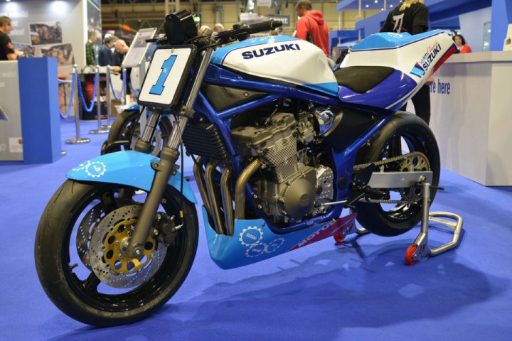 Team Classic Suzuki handed a Suzuki GSF600 Bandit to be raced at Motorcycle Live