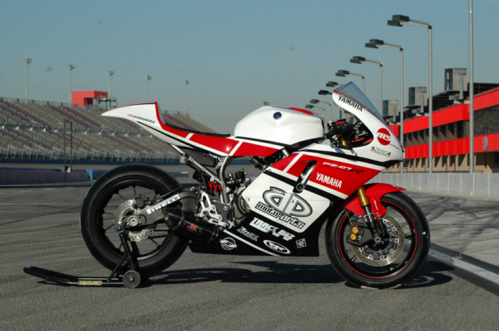 Yamaha R7 sports bike based on the MT-07