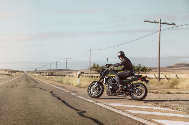 2021 Kawasaki Z900RS gets new retro colour choice