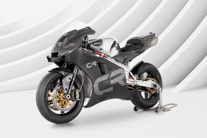 Wild twin-Wankel 690cc motorcycle makes 220 hp at 129.5 kg