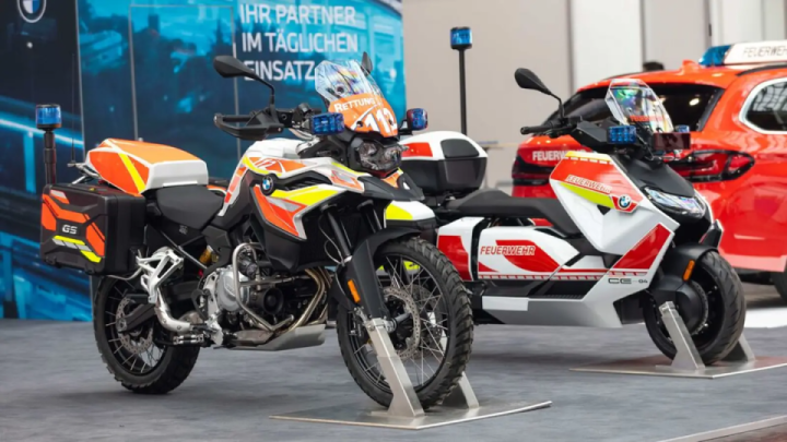 The Bavarian giant has introduced special variations of the F 850 GS and the CE-04 for German firefighters