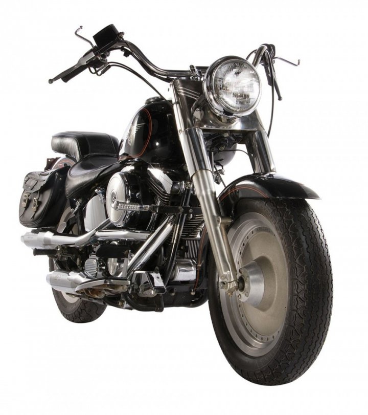 Terminator 2 Harley-Davidson Fat Boy sold for almost $ 500,000