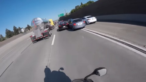 Kia Rio took off in front of a rider (+video)